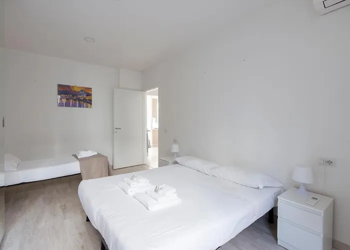 St. John 2br/2bth Rom